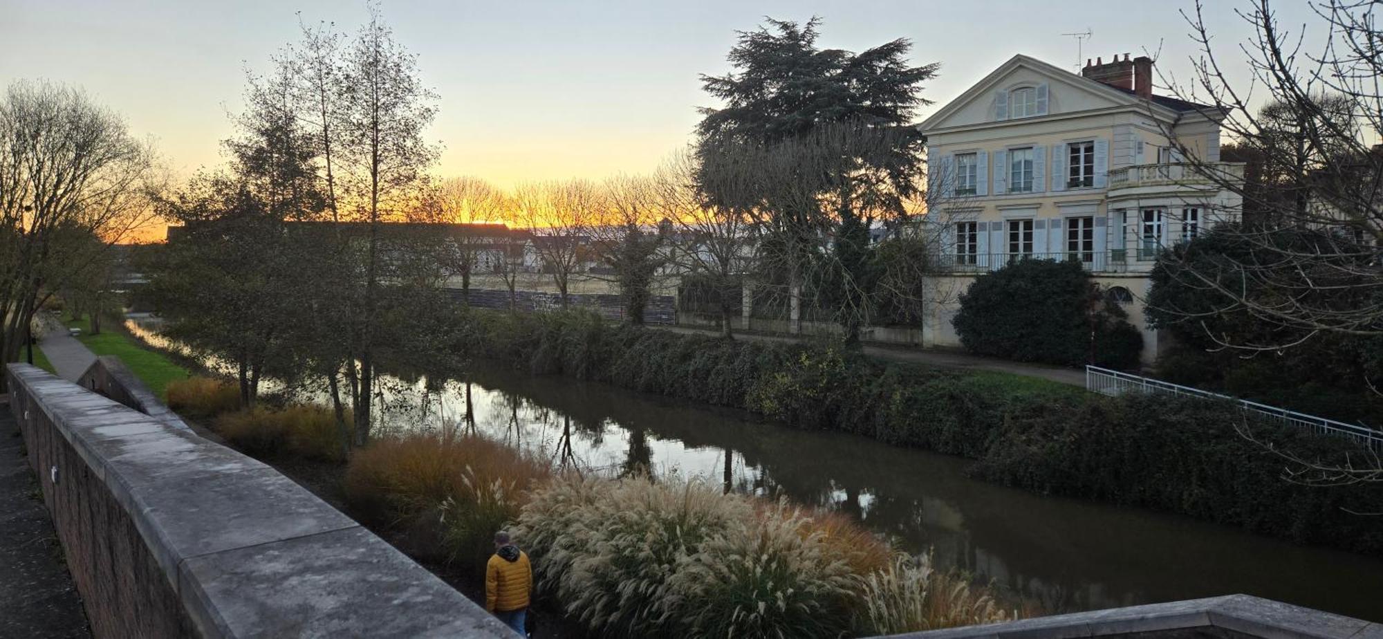Le Balcon D'Anatole 3Etoiles Leilighet Le Mans Eksteriør bilde